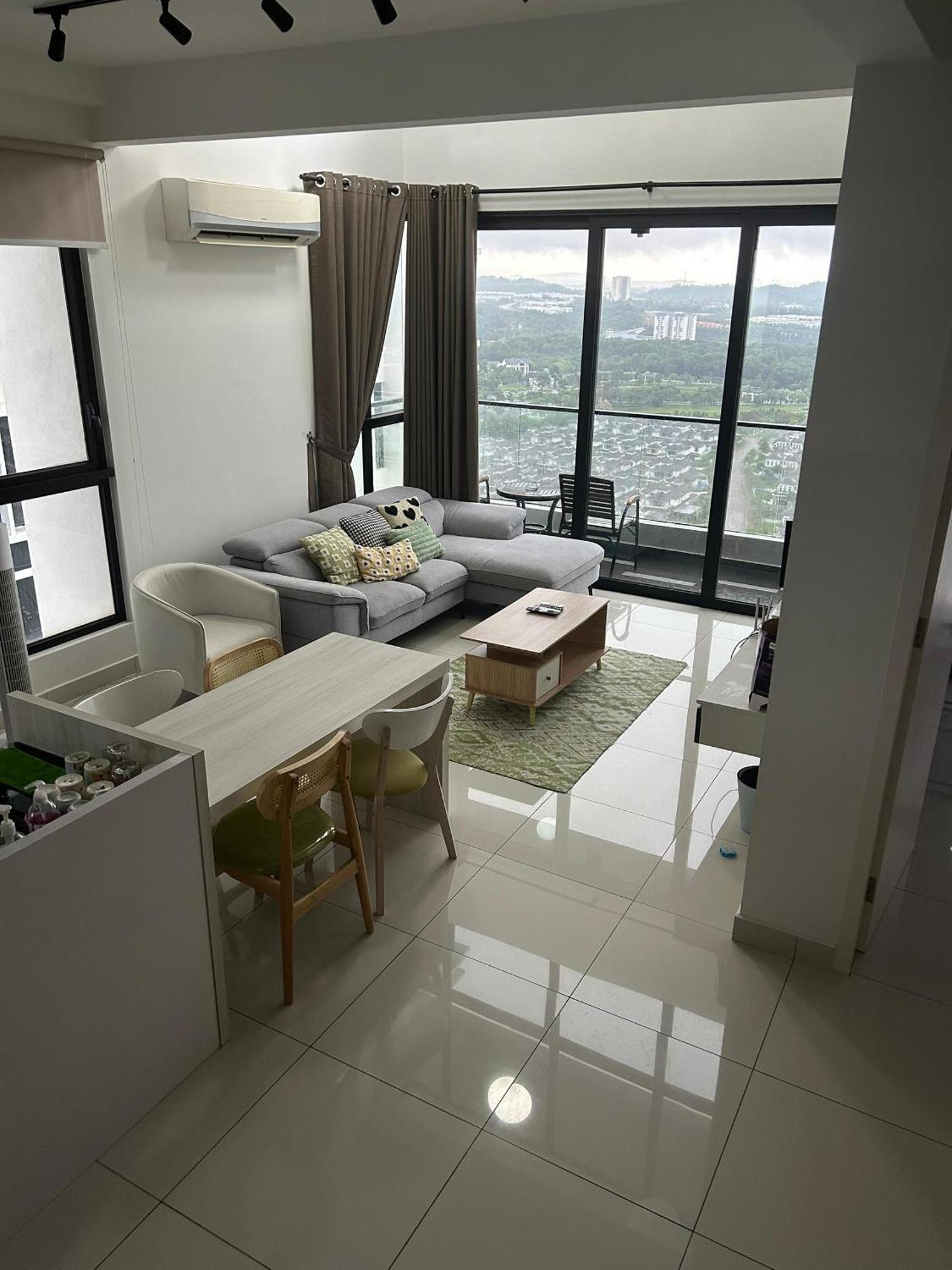 Eco Nest 3 Bedroom Duplex Apartment Nusajaya  Luaran gambar